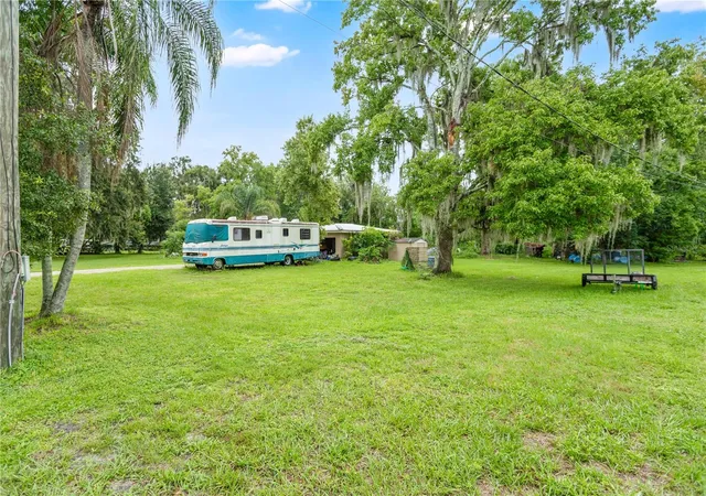 Photo 3 of Manufactured home for sale at 3702 Cork Rd, Plant City, FL 33565 | MLS# O6431905 | Listing updated on 2026-09-15