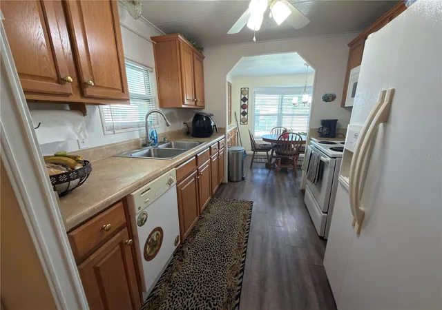 Photo 3 of Manufactured home for sale at 2055 S Floral Ave #42, Bartow, FL 33830 | MLS# L4964133 | Listing updated on 2026-10-29