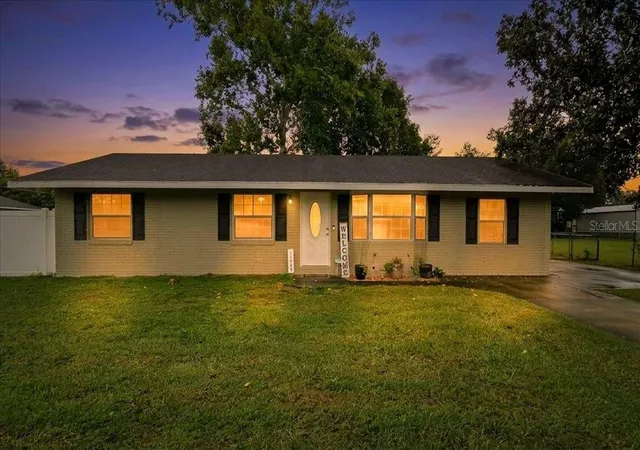 Single family home for sale at 11793 SE 72nd Terrace Rd, BELLEVIEW, FL 34420 | MLS# OM730014