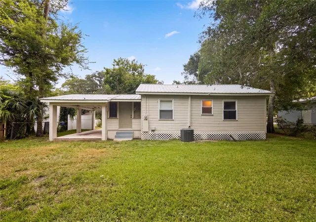 Photo 4 of Single family home for sale at 706 Flanders Ave, Daytona Beach, FL 32114 | MLS# O6431991 | Listing updated on 2026-10-20