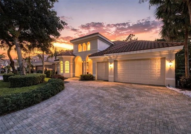 Photo 3 of Single family home for sale at 2967 Grey Oaks Blvd, Tarpon Springs, FL 34688 | MLS# W7888412 | Listing updated on 2026-10-02