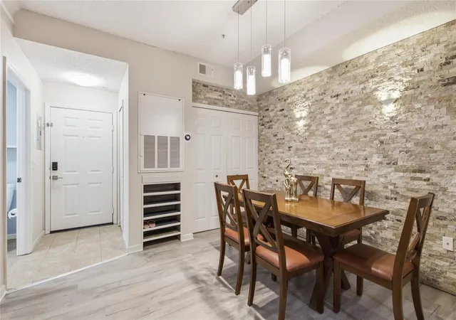 Listing Photo 1 - Condo for sale in building located at 13037 Mulberry Park Dr, Orlando, FL 32821 - Unit #518