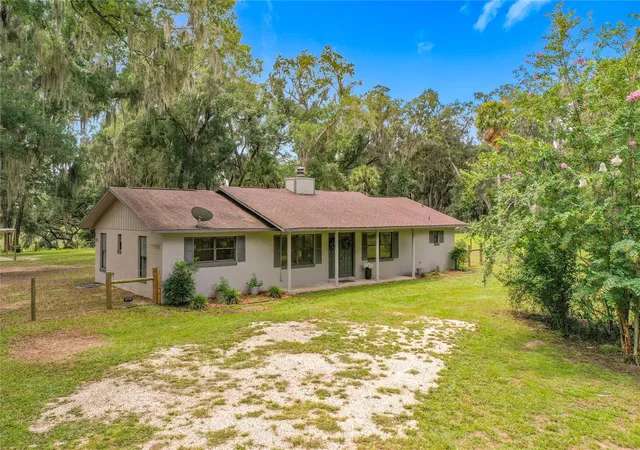 Photo 1 of Single family home for sale at 26586 Se Highway 42, Umatilla, FL 32784 | MLS# G5116274 | Listing updated on 2026-09-13