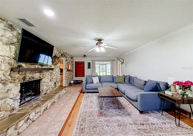 Photo 4 of Single family home for sale at 26586 SE Highway 42, Umatilla, FL 32784 | MLS# G5116274 | Listing updated on 2026-09-13