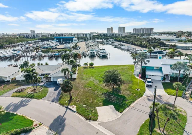 Photo 3 of Land for sale at 1301 Sea Gull Dr S, Saint Petersburg, FL 33707 | MLS# TB8537360 | Listing updated on 2026-09-11