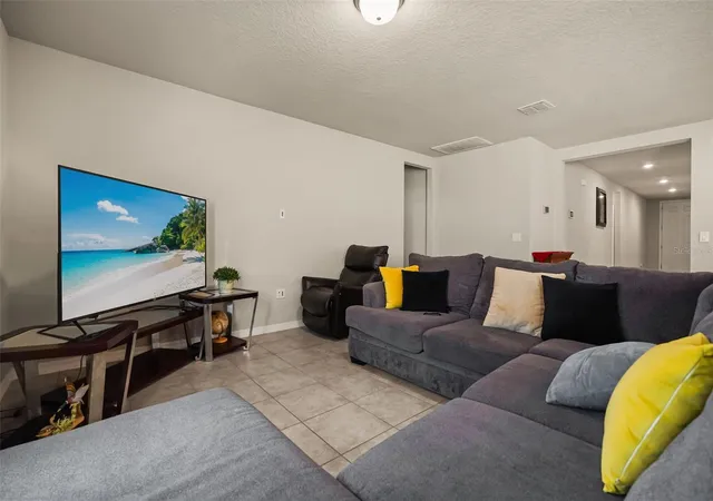 Photo 2 of Single family home for sale at 1166 Yumuri St, Winter Haven, FL 33884 | MLS# O6432281 | Listing updated on 2026-09-15