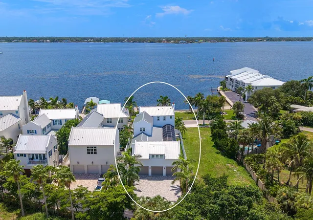 Photo 2 of Single family home for sale at 4024 11th Street Ct W, Palmetto, FL 34221 | MLS# A4702596 | Listing updated on 2026-09-25