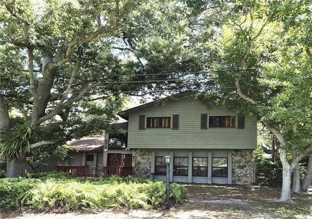 Single family home for sale at 9913 W Bay St, SEMINOLE, FL 33776 | MLS# TB8537541