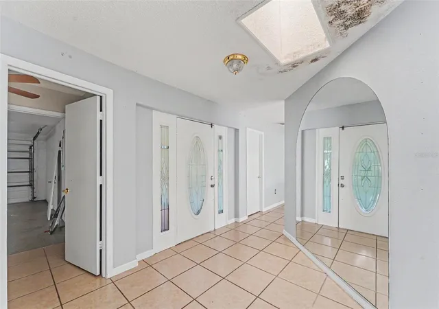 Photo 4 of Single family home for sale at 8422 Spring Hl Dr, Spring Hill, FL 34608 | MLS# TB8537550 | Listing updated on 2026-10-09