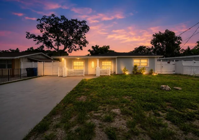 Photo 3 of Single family home for sale at 7413 N Arrawana Ave, Tampa, FL 33614 | MLS# O6432553 | Listing updated on 2026-09-13