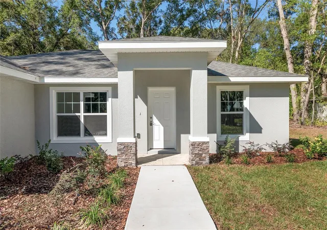 Photo 3 of Single family home for sale at 10070 SW 192nd Circle, Dunnellon, FL 34432 | MLS# OM730145 | Listing updated on 2026-10-07