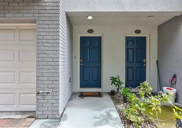 Photo 4 of Townhouse for sale at 4512 Bay Spring Ct, Tampa, FL 33611 | MLS# TB8537916 | Listing updated on 2026-10-20