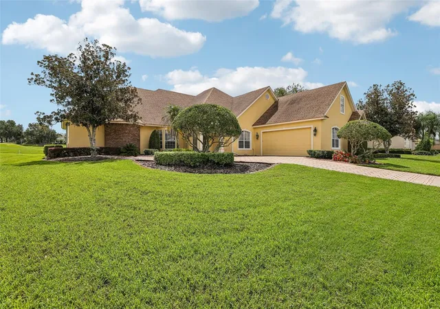 Photo 4 of Single family home for sale at 7360 Reflections Lake Dr, Lakeland, FL 33813 | MLS# L4964205 | Listing updated on 2026-10-03