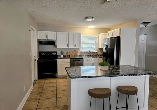 Photo 4 of Single family home for sale at 6092 Burch St N, Saint Petersburg, FL 33709 | MLS# G5116351 | Listing updated on 2026-09-14