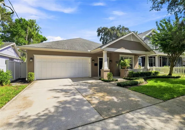 Photo 2 of Single family home for sale at 615 E Kaley St, Orlando, FL 32806 | MLS# O6432824 | Listing updated on 2026-10-03