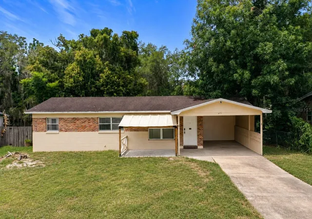Photo 1 of Single family home for sale at 1405 Pembrook Dr, Leesburg, FL 34748 | MLS# O6432834 | Listing updated on 2026-09-13
