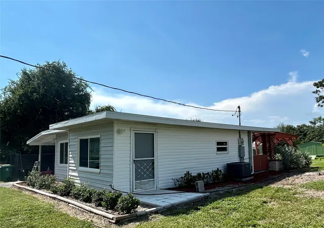 Photo 3 of Single family home for sale at 1742 Mangoe St, Punta Gorda, FL 33980 | MLS# C7529500 | Listing updated on 2026-09-11
