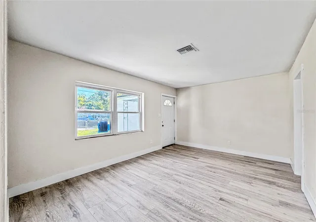 Photo 3 of Single family home for sale at 642 20th Street, Orlando, FL 32805 | MLS# O6432948 | Listing updated on 2026-09-12