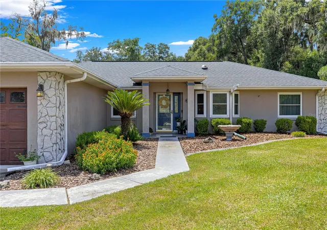 Photo 3 of Sale Pending at 5948 Se 129th Place, Belleview, FL 34420 | MLS# OM730235 | Listing updated on 2026-09-10