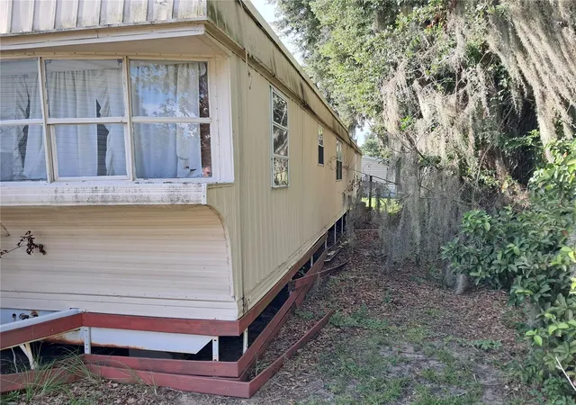 Photo 3 of Manufactured home for sale at 820 Mark Rd, Leesburg, FL 34748 | MLS# G5116390 | Listing updated on 2026-09-15