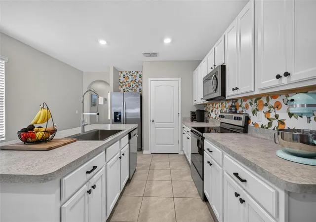 Photo 3 of Single family home for sale at 2291 Delhi Pl, Sanford, FL 32771 | MLS# O6433084 | Listing updated on 2026-09-30