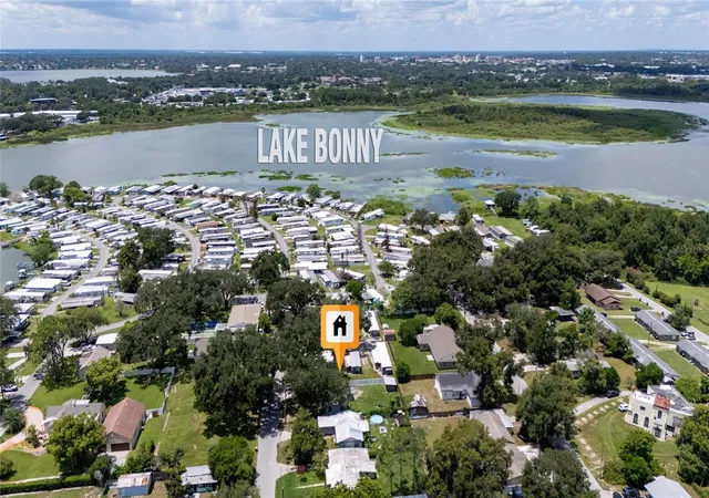 Photo 3 of Single family home for sale at 2030 Milton St, Lakeland, FL 33801 | MLS# S5155519 | Listing updated on 2026-10-06
