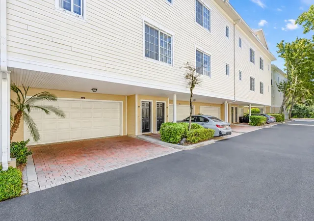 Condo for sale at 9872 Meadow Fld Cir #503, TAMPA, FL 33626 | MLS# L4964247