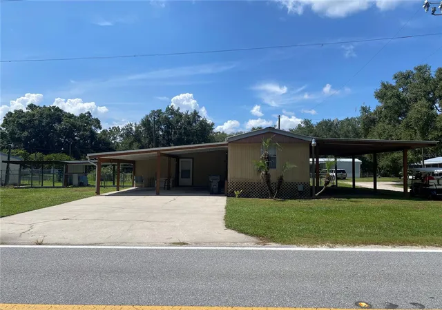 Photo 1 of Sale Pending at 13601 Lake Hatchineha Rd, Haines City, FL 33844 | MLS# R4911811 | Listing updated on 2026-09-14