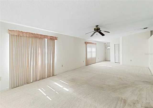 Photo 4 of Single family home for sale at 3433 Glen Abbey Ln, Lakeland, FL 33810 | MLS# L4964256 | Listing updated on 2026-09-14