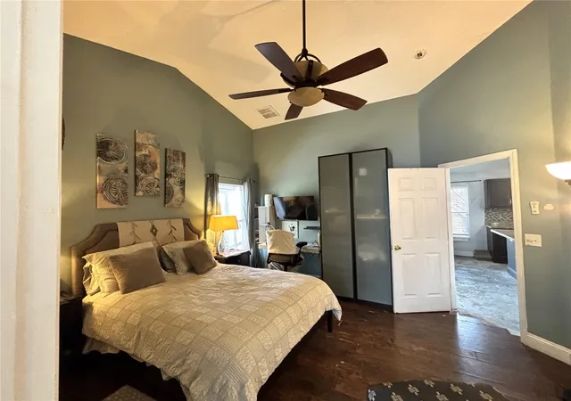 Photo 3 of Single family home for sale at 6473 Long Breeze Rd, Orlando, FL 32810 | MLS# O6433378 | Listing updated on 2026-10-29