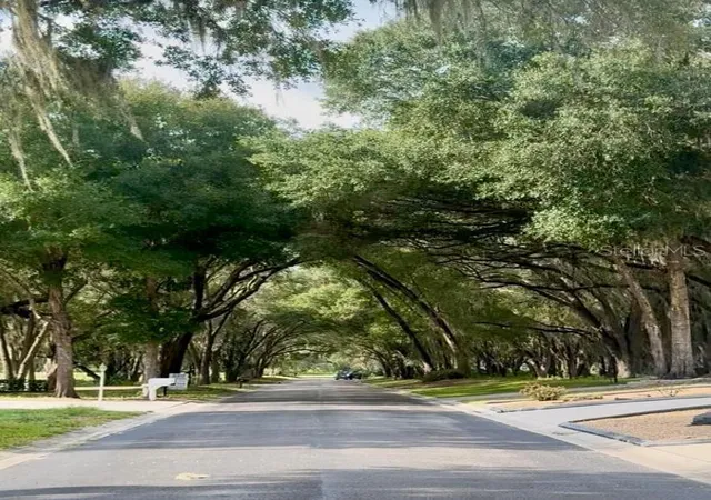 Photo 2 of Land for sale at 512 Dowling Cir, Lady Lake, FL 32159 | MLS# O6433416 | Listing updated on 2026-09-14