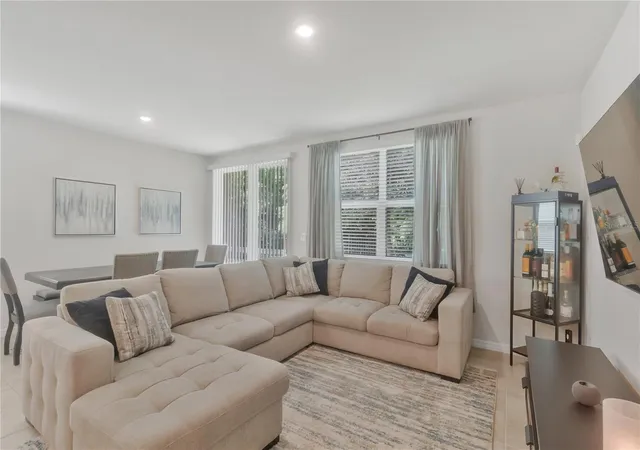 Photo 4 of Townhouse for sale at 1610 Grand Rue Dr, Casselberry, FL 32707 | MLS# O6433439 | Listing updated on 2026-09-12
