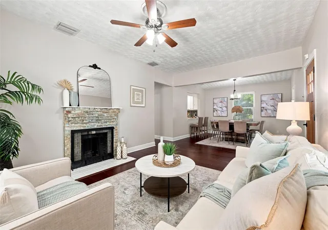 Photo 3 of Single family home for sale at 307 E North St, Tampa, FL 33604 | MLS# TB8538762 | Listing updated on 2026-09-15