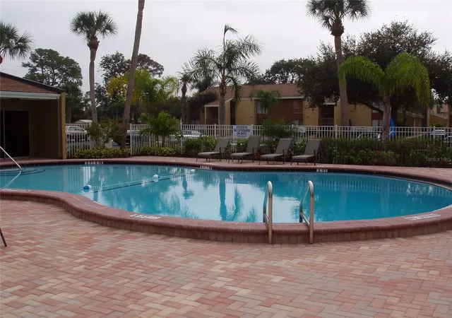 Listing Photo 4 - Condo for sale in building located at 3427 Clark Rd, SARASOTA, FL 34231 - Unit #127