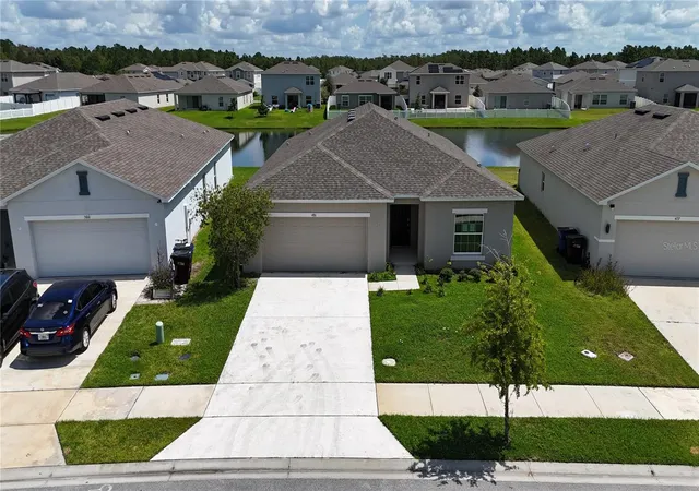 Photo 2 of Single family home for sale at 486 Pine Tree Brg Trl, Saint Cloud, FL 34772 | MLS# S5155612 | Listing updated on 2026-09-10