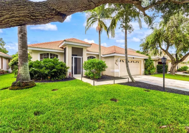 Photo 1 of Single family home for sale at 6252 Donnington Ct, Sarasota, FL 34238 | MLS# A4702976 | Listing updated on 2026-10-06