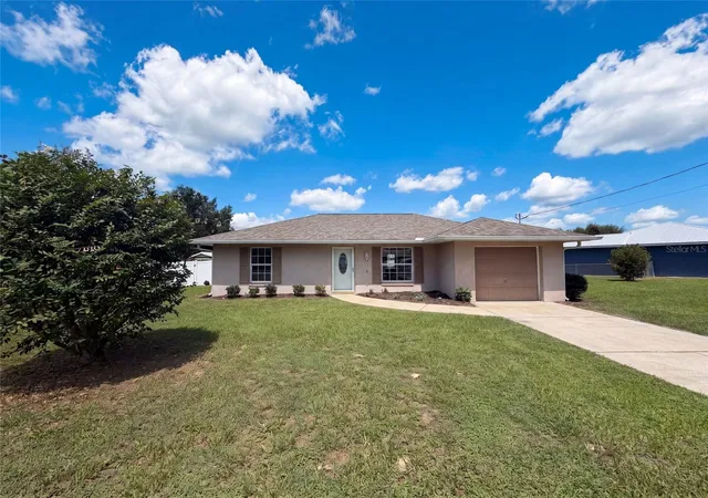 Single family home for sale at 10640 SE 54th Avenue, BELLEVIEW, FL 34420 | MLS# O6433540