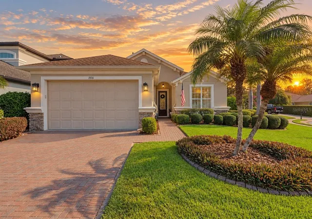 Photo 1 of Single family home for sale at 1016 Ketzal Dr, Trinity, FL 34655 | MLS# W7888602 | Listing updated on 2026-09-22