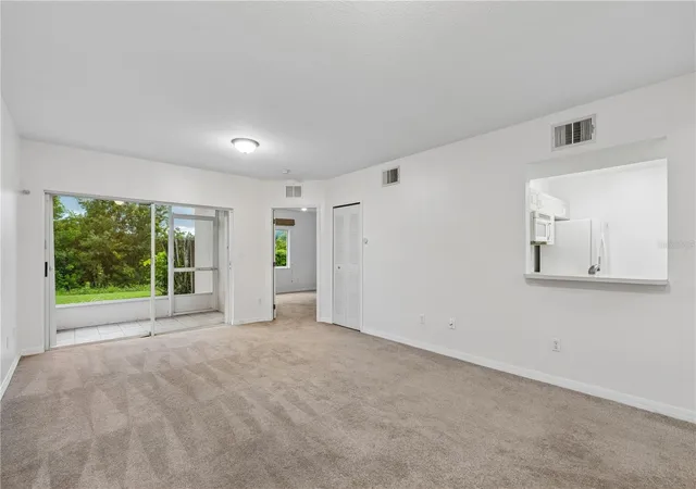 Photo 3 of Condo for sale at 522 Villa Del Sol Cir #101, Orlando, FL 32824 | MLS# O6433606 | Listing updated on 2026-09-11