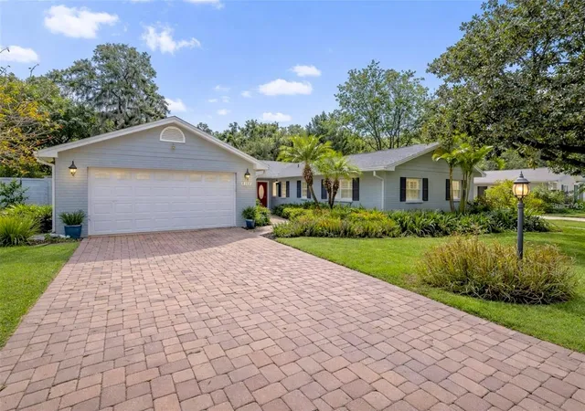 Photo 1 of Single family home for sale at 2102 W Kyra Dr, Tampa, FL 33612 | MLS# TB8539000 | Listing updated on 2026-09-30
