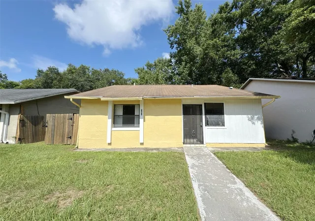 Photo 1 of Multi family home for sale at 762 Kings Cvs Ct, Orlando, FL 32807 | MLS# O6433691 | Listing updated on 2026-09-14