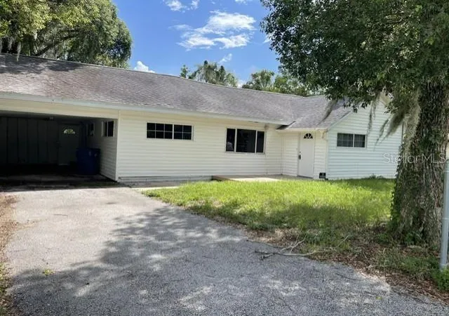 Photo 1 of Single family home for sale at 106 E Rosehill Ave, Deland, FL 32724 | MLS# V4950738 | Listing updated on 2026-09-24