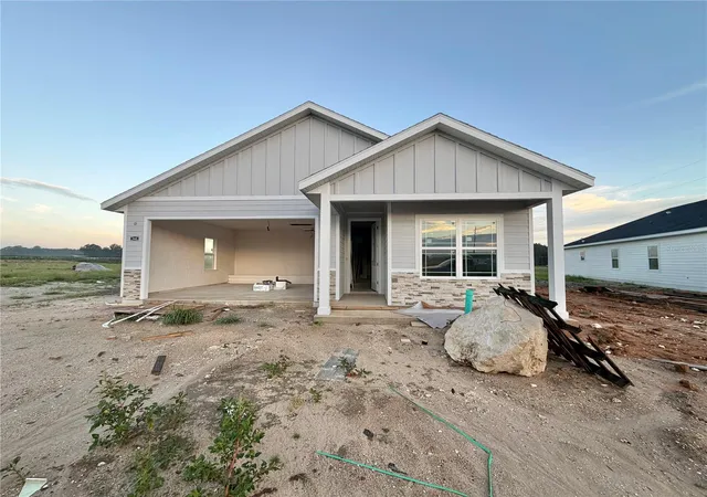 Photo 2 of Multi family home for sale at 122 Sw & 146 212nd Dr, Newberry, FL 32669 | MLS# GC542763 | Listing updated on 2026-09-10