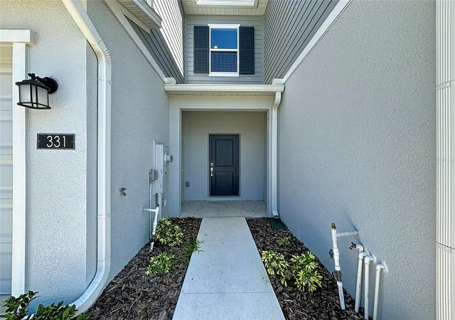 Photo 2 of Townhouse for sale at 331 Sol Vista Dr, Dundee, FL 33838 | MLS# O6433820 | Listing updated on 2026-09-15