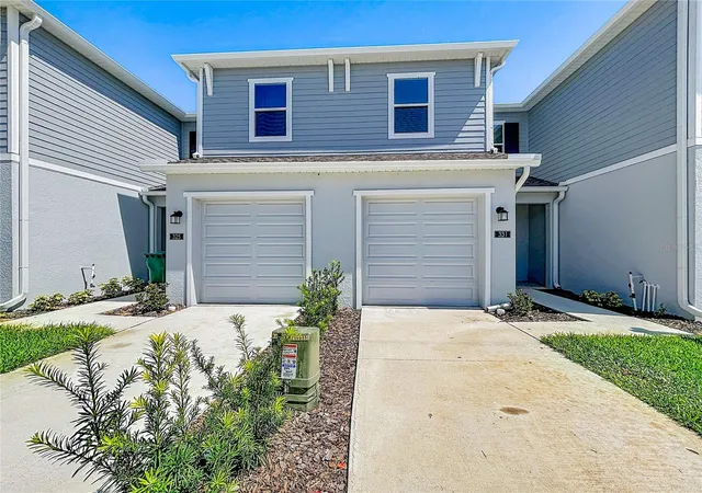 Photo 3 of Townhouse for sale at 331 Sol Vista Dr, Dundee, FL 33838 | MLS# O6433820 | Listing updated on 2026-09-15