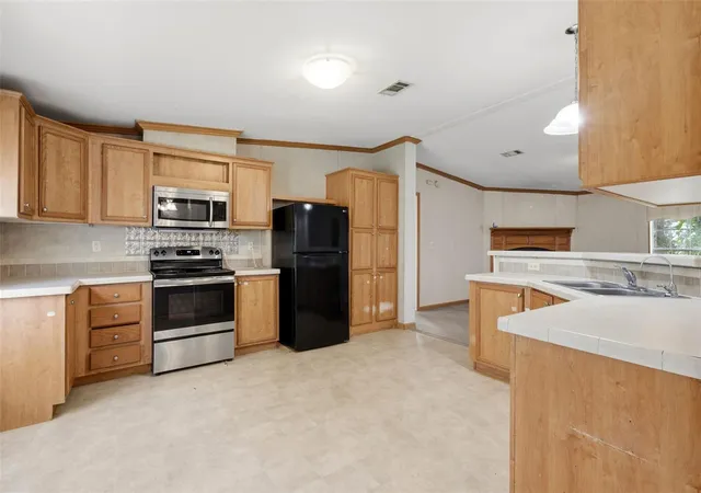 Photo 3 of Manufactured home for sale at 13270 Nw 3rd Terrace, Trenton, FL 32693 | MLS# GC542770 | Listing updated on 2026-10-04
