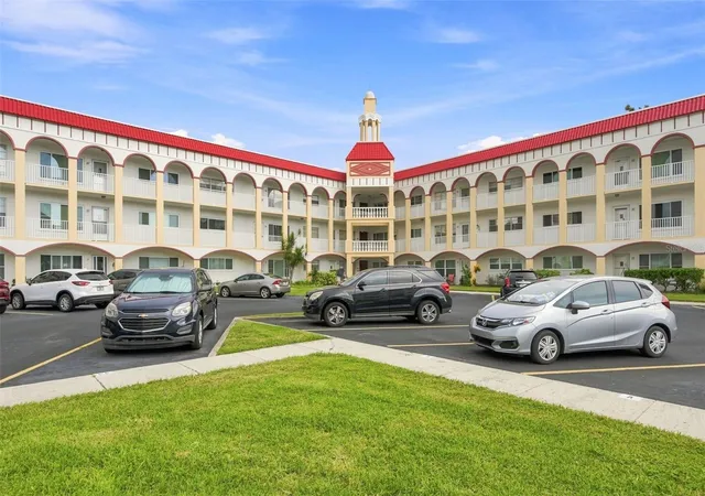 Photo 3 of Condo for sale at 2431 Franciscan Dr #53, Clearwater, FL 33763 | MLS# TB8539283 | Listing updated on 2026-09-22