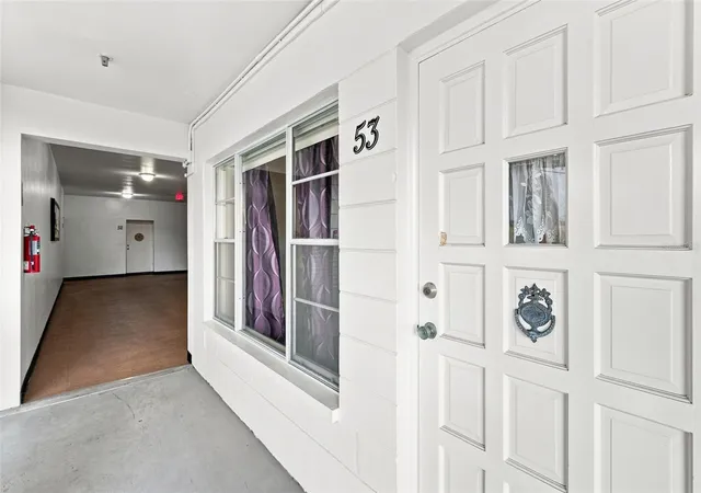 Listing Photo 5 - Condo for sale in building located at 2431 Franciscan Dr, Clearwater, FL 33763 - Unit #53