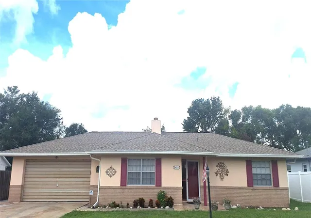 Photo 1 of Single family home for sale at 834 Sweetbrier Dr, Deltona, FL 32725 | MLS# V4950754 | Listing updated on 2026-09-15