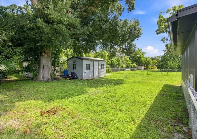Photo 3 of Single family home for sale at 3102 19th Avenue W, Bradenton, FL 34205 | MLS# A4703128 | Listing updated on 2026-09-11